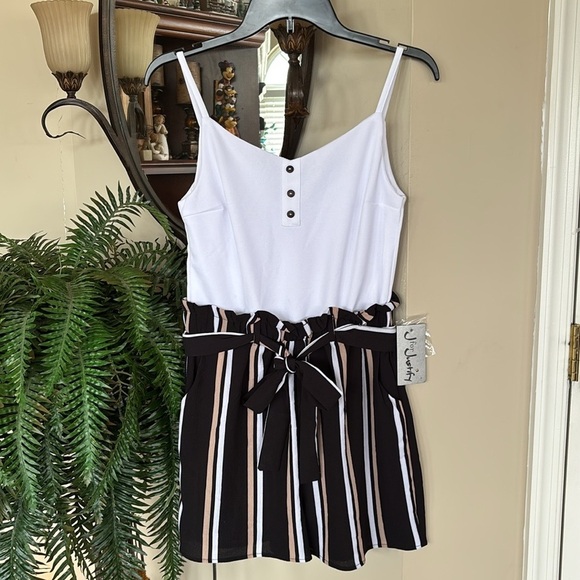 Brand New J for Justify Romper Striped Shorts w/ White Spaghetti Strap Tank Top - Picture 15 of 15
